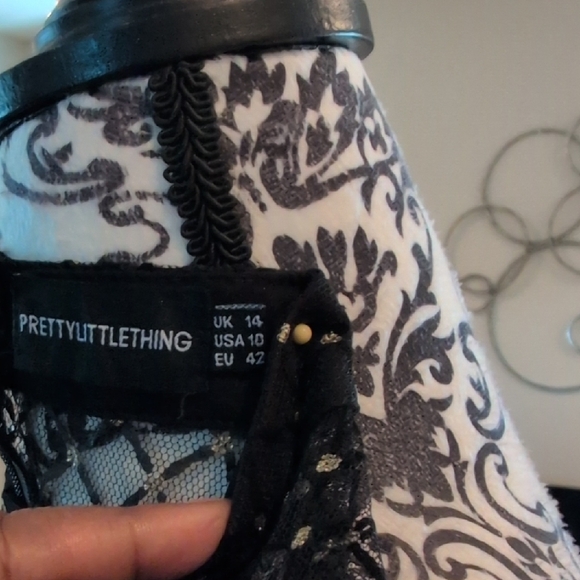 PrettyLittleThing Black Jumpsuit - Picture 8 of 8